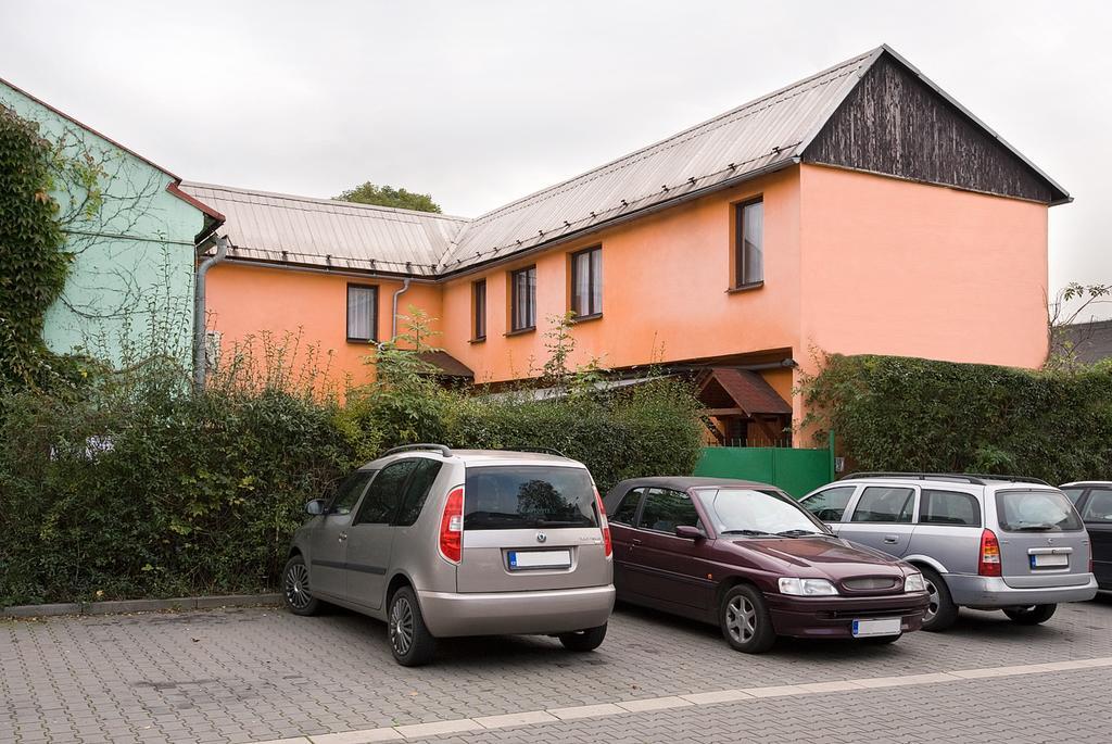 Penzion Ostrava-Levne Ubytovani Exterior foto
